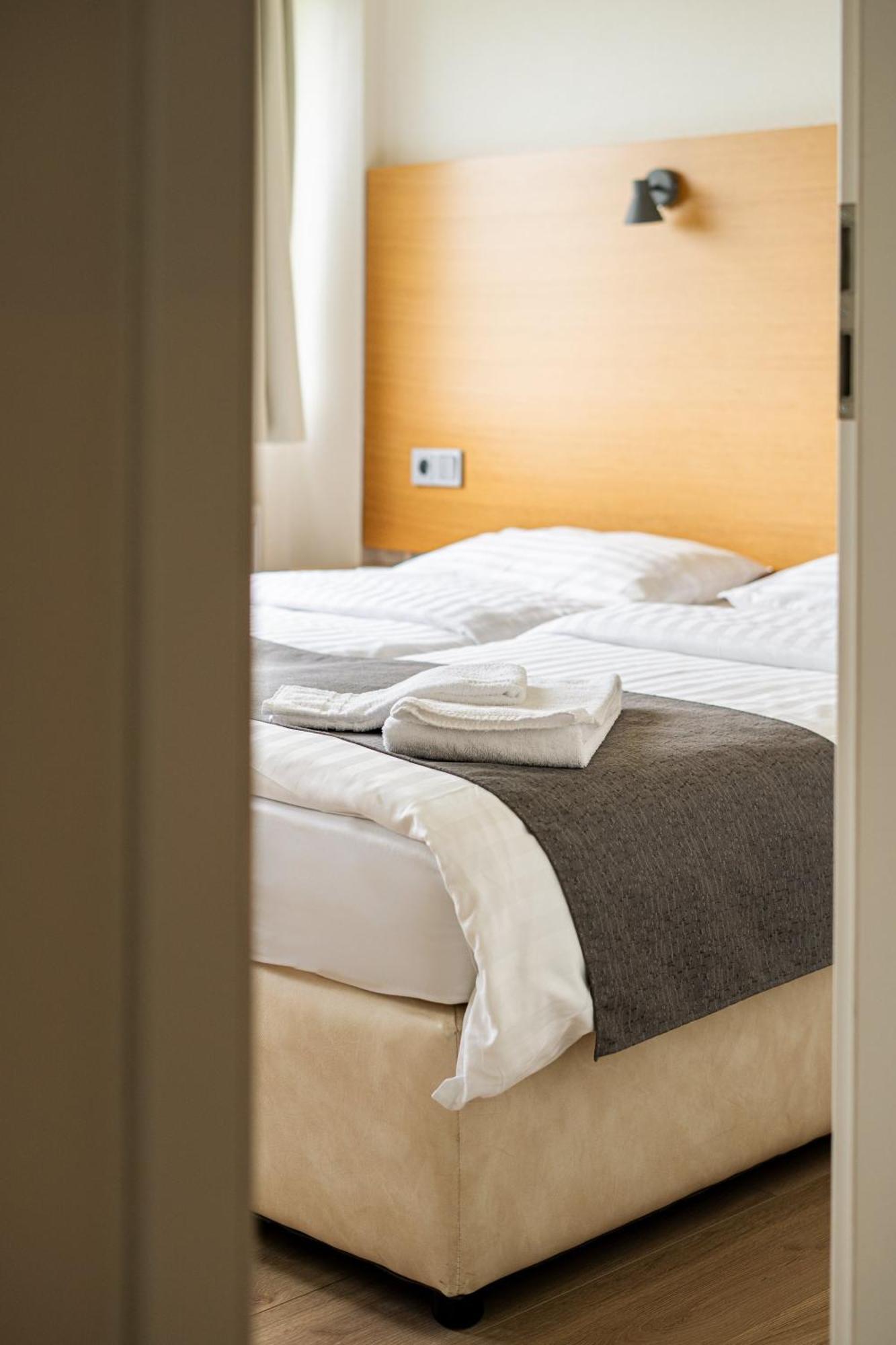 Hotel Joekull Nesjum Экстерьер фото